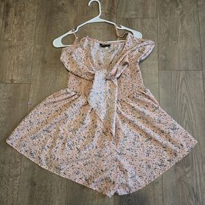Floral Pink Floral Romper with Bow Detail At The Chest 0xl Plus Size